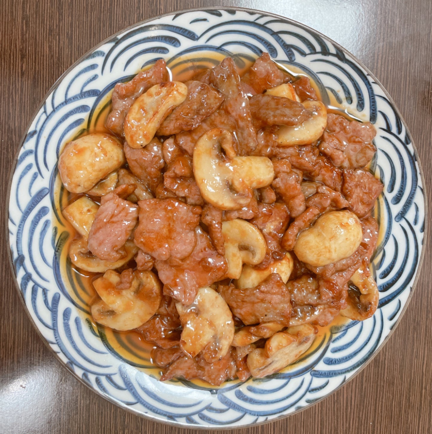 №136 TERNERA CON CHAMPIÑONES